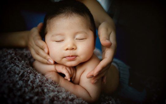 L'ostéopathie chez les bébés, quand et pourquoi?